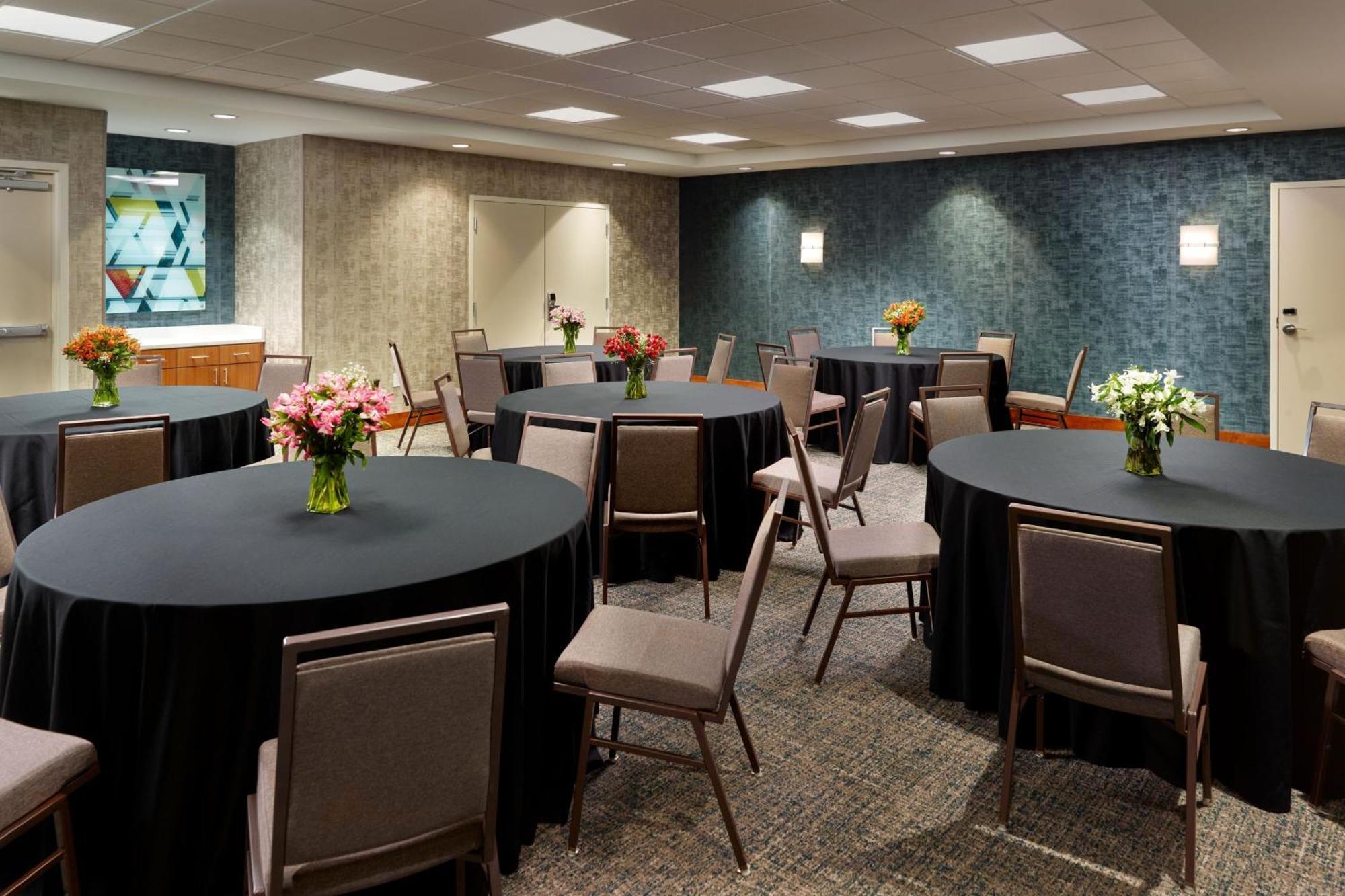 Springhill Suites By Marriott Arlington Tn Экстерьер фото